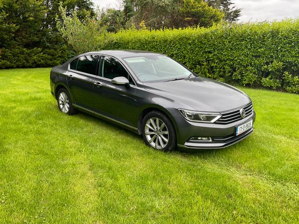 Volkswagen Passat Saloon, Diesel, 2017, Grey