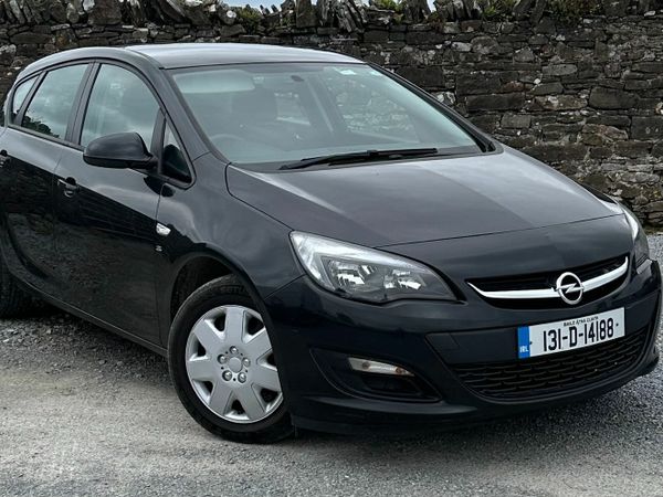 Opel Astra MPV, Petrol, 2013, Black