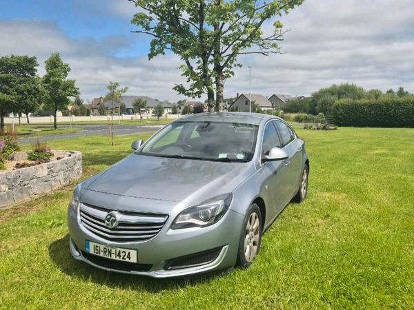 Vauxhall Insignia Hatchback, Diesel, 2015, Silver