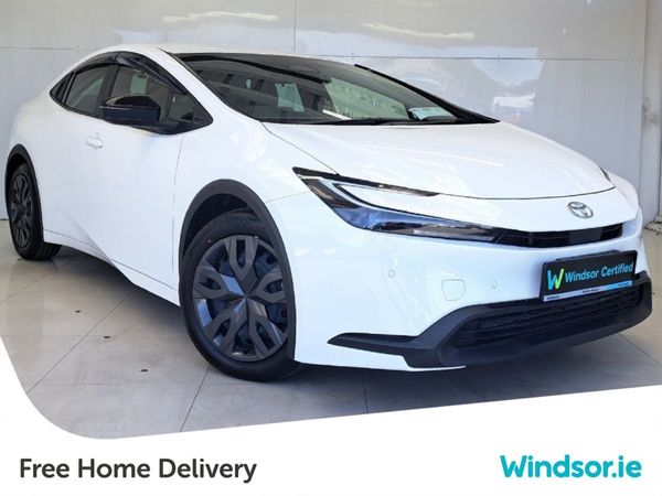Toyota Prius Hatchback, Petrol Hybrid, 2023, White