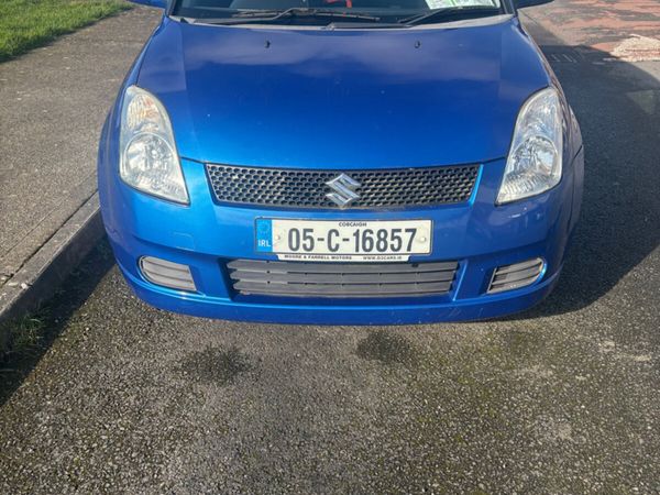 Suzuki Swift Hatchback, Petrol, 2005, Blue