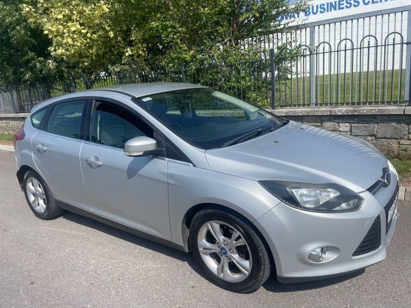 Ford Focus Hatchback, Diesel, 2012, Silver
