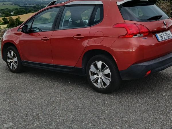 Peugeot 2008 SUV, Petrol, 2016, Red
