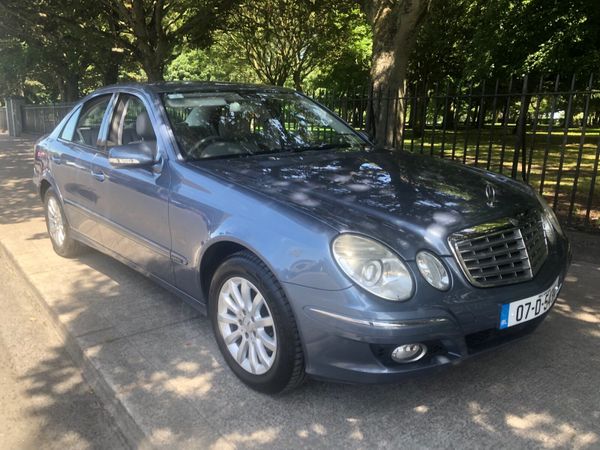 Mercedes-Benz E-Class Saloon, Petrol, 2007, Blue