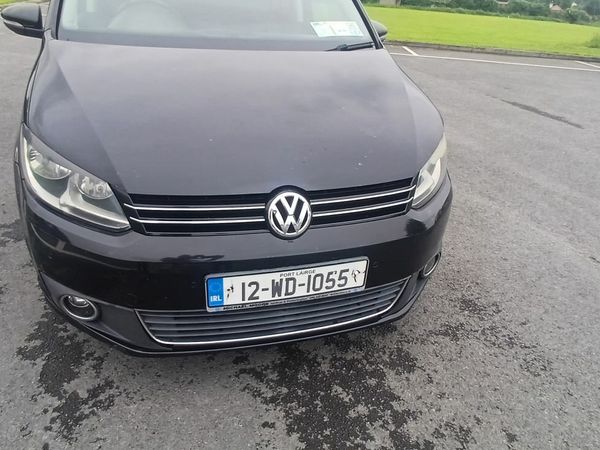 Volkswagen Touran MPV, Diesel, 2012, Black