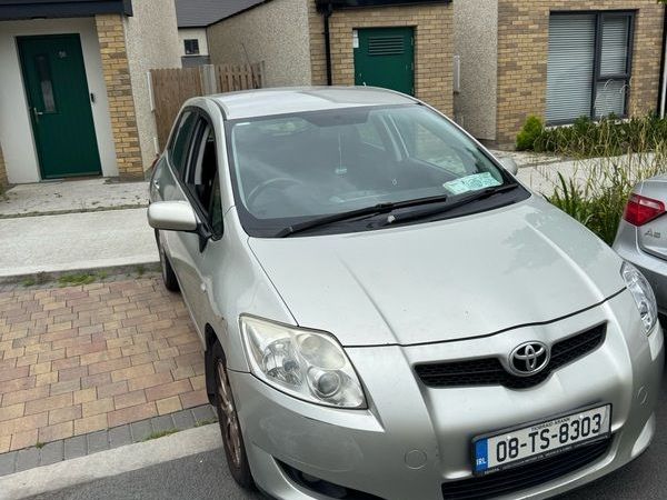Toyota Auris Hatchback, Diesel, 2008, Silver