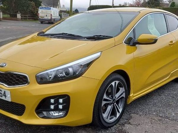 Kia Ceed Hatchback, Diesel, 2017, Yellow