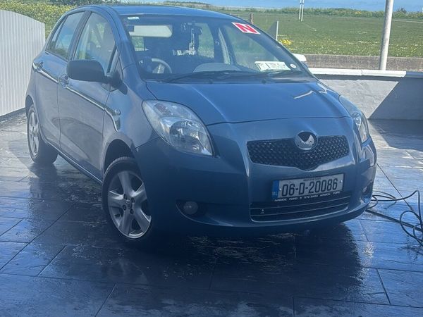 Toyota Yaris Hatchback, Petrol, 2006, Blue