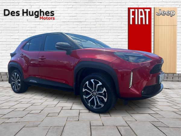 Toyota Yaris Cross Hatchback, Hybrid, 2022, Red