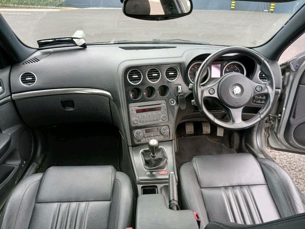 Alfa Romeo 159 Saloon, Diesel, 2011, Grey