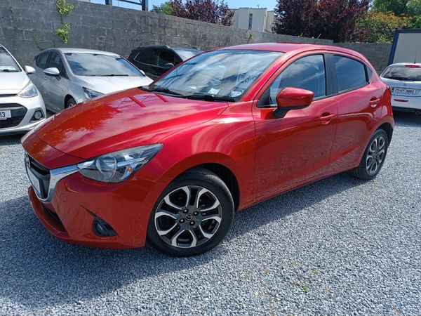 Mazda Mazda2 Hatchback, Petrol, 2016, Red