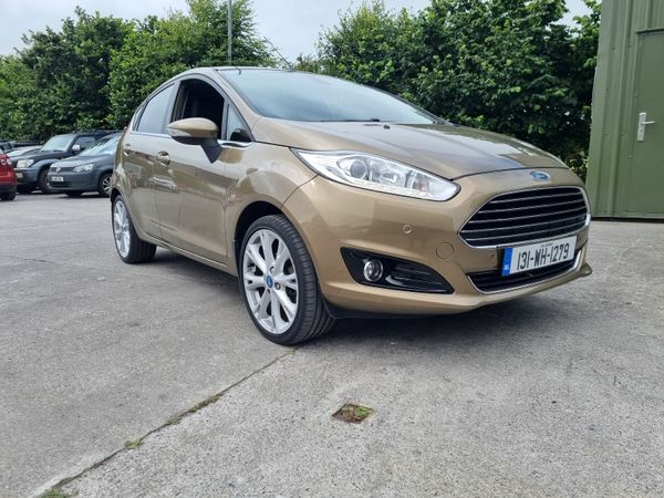 Ford Fiesta Hatchback, Petrol, 2013, Brown