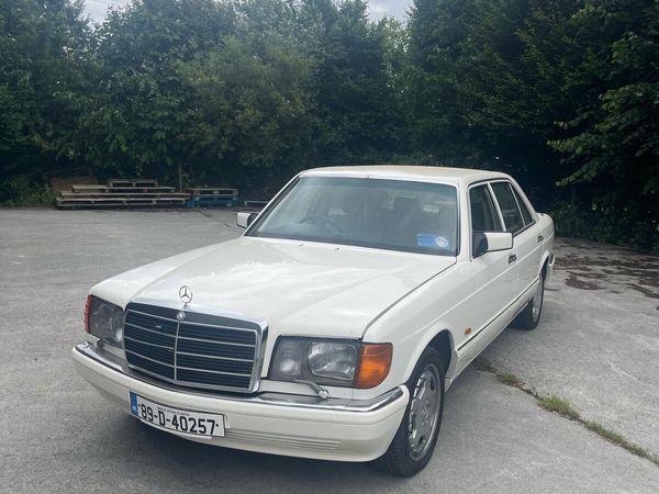 Other Other Saloon, Petrol, 1989, Red
