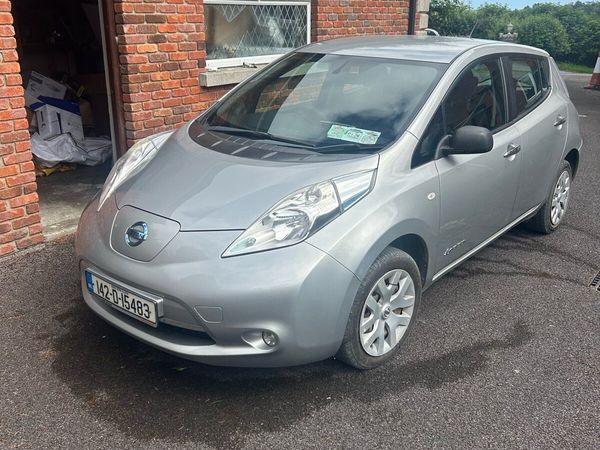 Nissan Leaf Hatchback, Electric, 2014, Silver