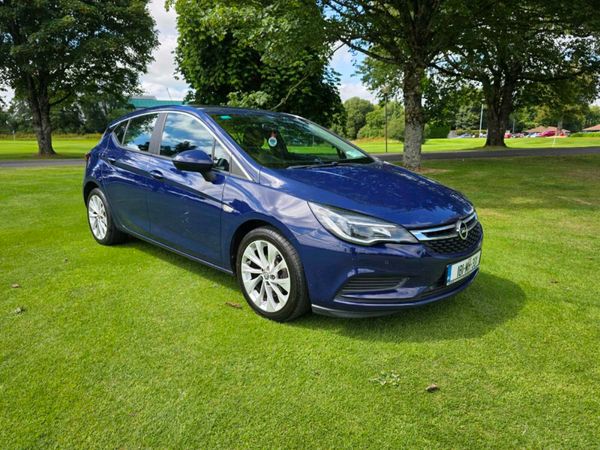 Opel Astra Hatchback, Petrol, 2018, Blue