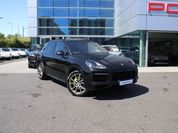 Porsche Cayenne SUV, Petrol Plug-in Hybrid, 2022, Black