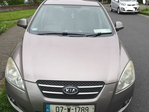 Kia Ceed Hatchback, Petrol, 2007, Beige