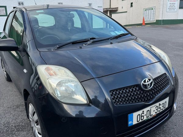 Toyota Yaris Hatchback, Petrol, 2006, Black