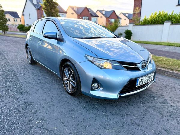 Toyota Auris Hatchback, Diesel, 2014, Blue