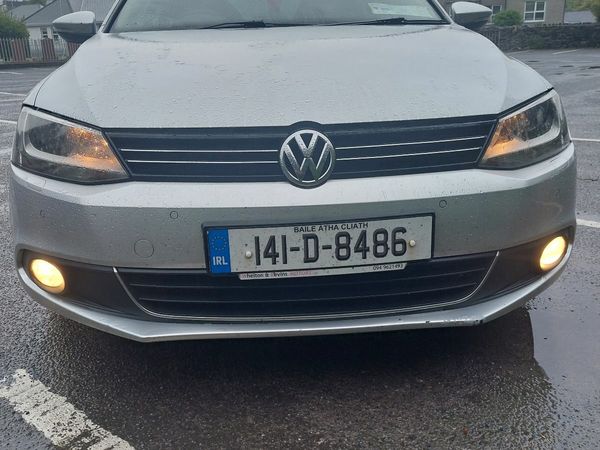 Volkswagen Jetta Saloon, Diesel, 2014, Silver