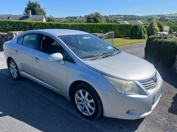 Toyota Avensis Saloon, Diesel, 2011, Silver