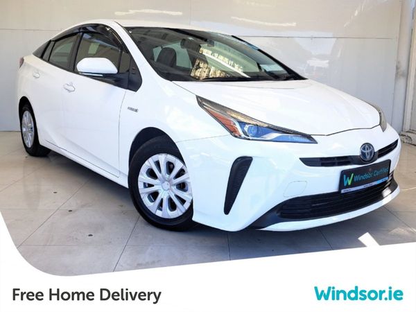 Toyota Prius Hatchback, Petrol Hybrid, 2020, White