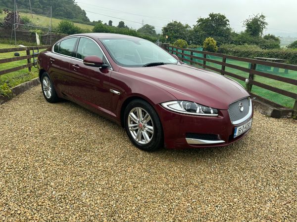 Jaguar XF Saloon, Diesel, 2015, Red
