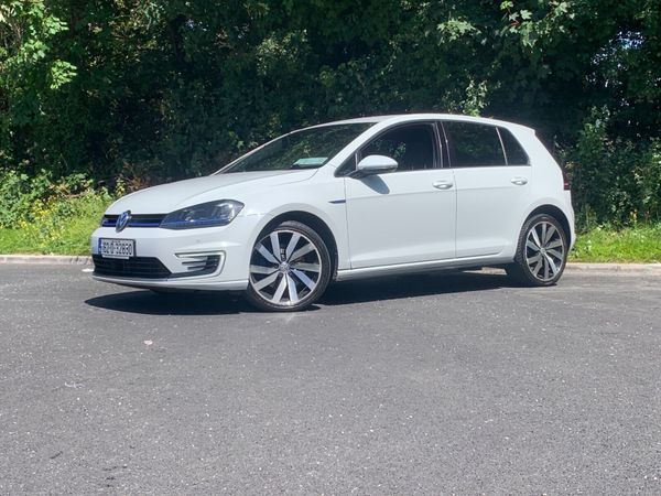Volkswagen Golf Hatchback, Petrol Plug-in Hybrid, 2016, White