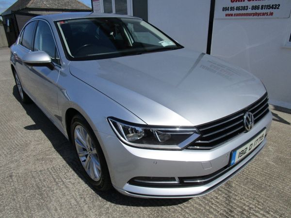 Volkswagen Passat Saloon, Diesel, 2019, Grey