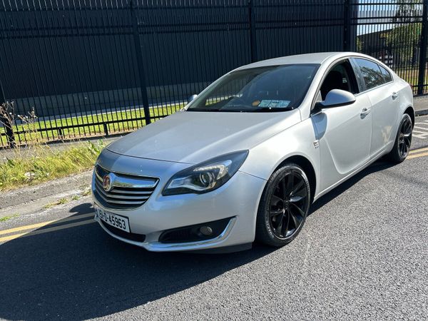 Vauxhall Insignia Hatchback, Diesel, 2015, Silver