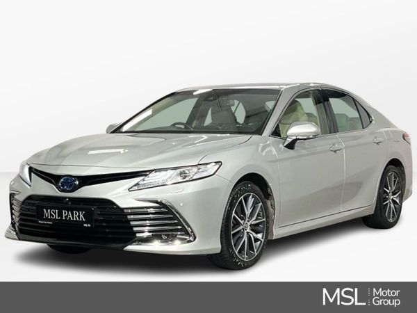 Toyota Camry Saloon, Petrol Hybrid, 2023, Grey