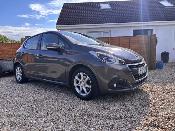 Peugeot 208 Hatchback, Petrol, 2018, Grey