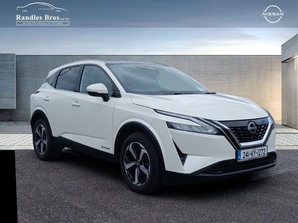 Nissan Qashqai MPV, Petrol, 2024, White