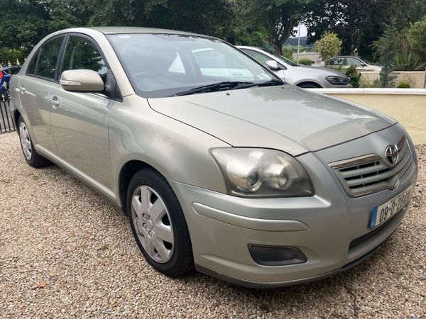 Toyota Avensis Hatchback, Diesel, 2009, Silver
