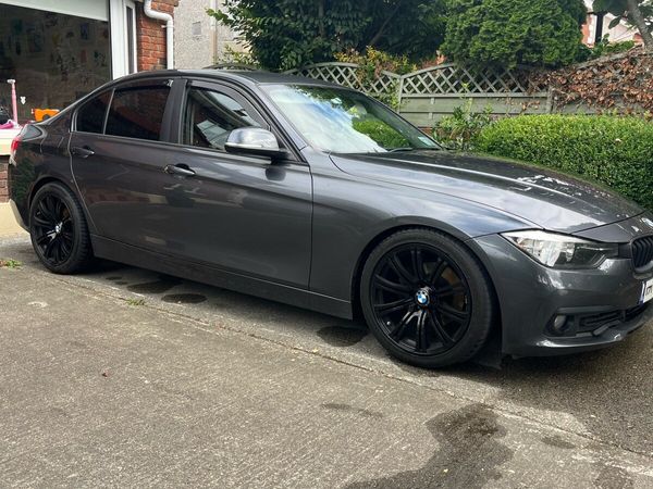 BMW 3-Series Saloon, Diesel, 2017, Grey