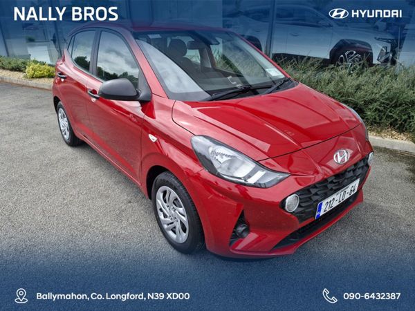 Hyundai i10 Hatchback, Petrol, 2021, Red