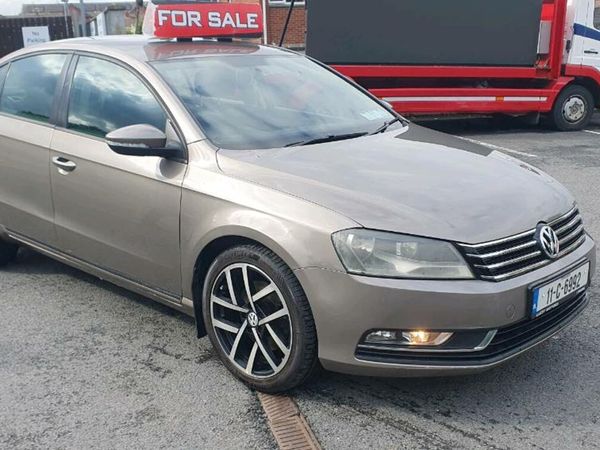 Volkswagen Passat Saloon, Diesel, 2011, Brown