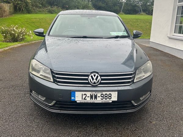 Volkswagen Passat Saloon, Diesel, 2012, Grey