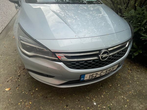 Opel Astra Hatchback, Diesel, 2015, Silver