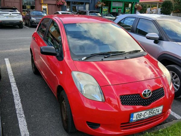 Toyota Yaris Hatchback, Petrol, 2008, Red