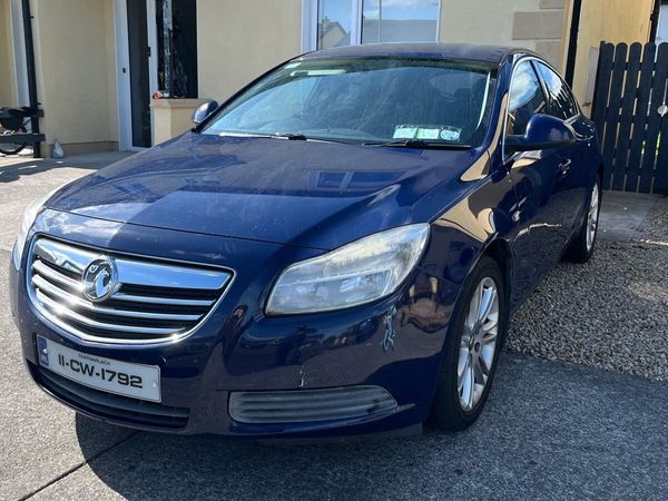 Vauxhall Insignia Hatchback, Diesel, 2011, Blue