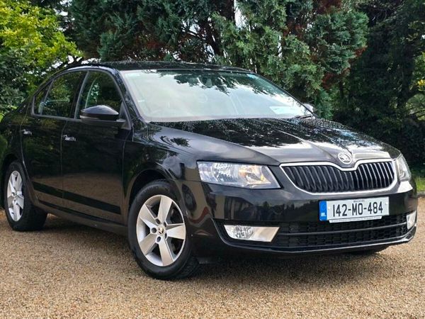 Skoda Octavia Saloon, Diesel, 2014, Black