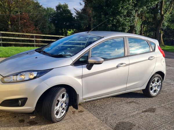 Ford Fiesta Hatchback, Diesel, 2013, Silver