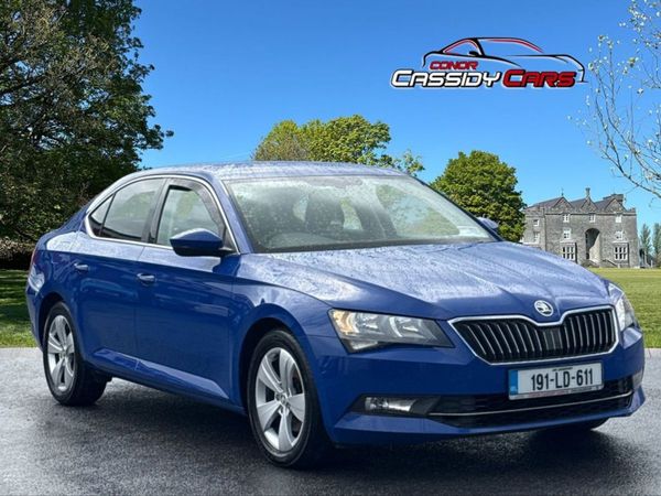 Skoda Superb Hatchback, Diesel, 2019, Blue