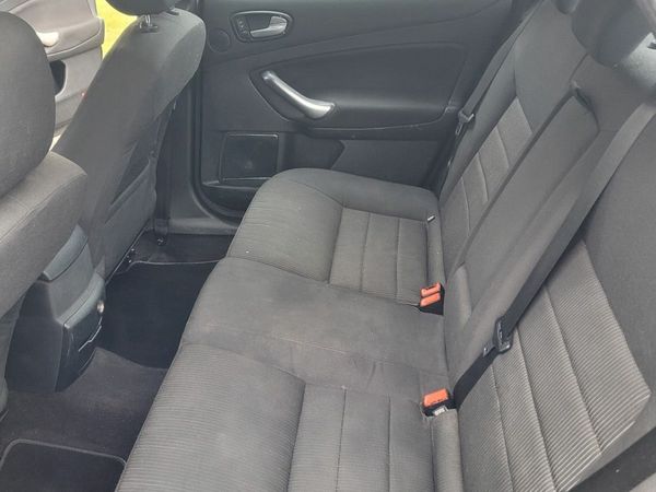 Ford Mondeo Hatchback, Diesel, 2010, Blue