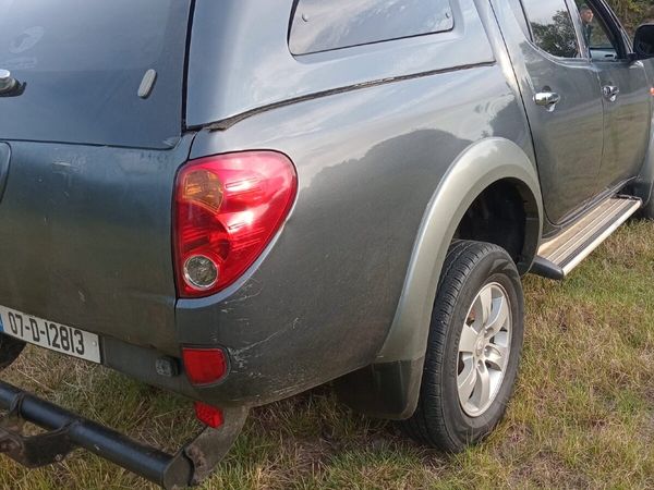 Mitsubishi L200 Crew Cab, Diesel, 2007, Grey