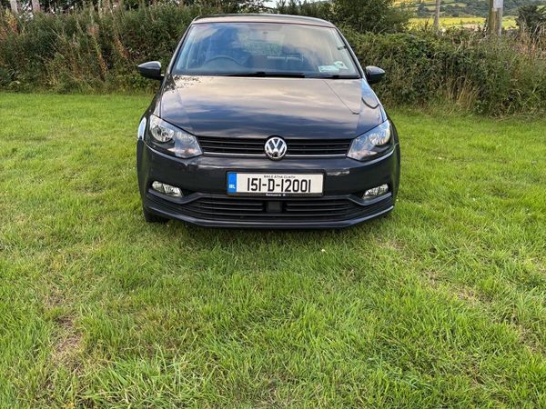 Volkswagen Polo Hatchback, Petrol, 2015, Grey