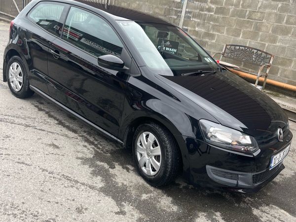Volkswagen Polo Hatchback, Petrol, 2010, Black