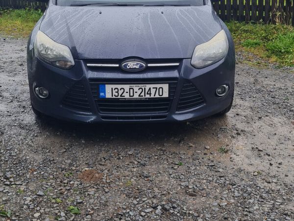 Ford Focus Hatchback, Petrol, 2013, Grey