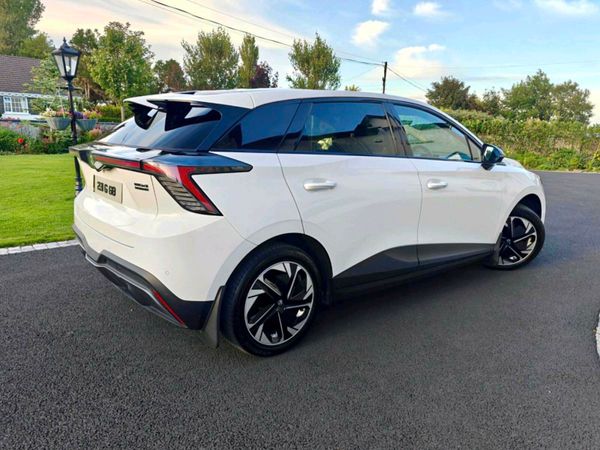 MG MG4 Hatchback, Electric, 2023, White